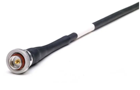 MegaPhase高達 32 GHz 的 SiteLine? 鎧裝測試電纜