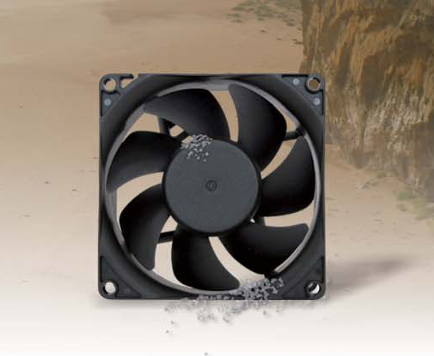 ?高效防護，長效散熱：符合GR487標準的SUNON建準風扇